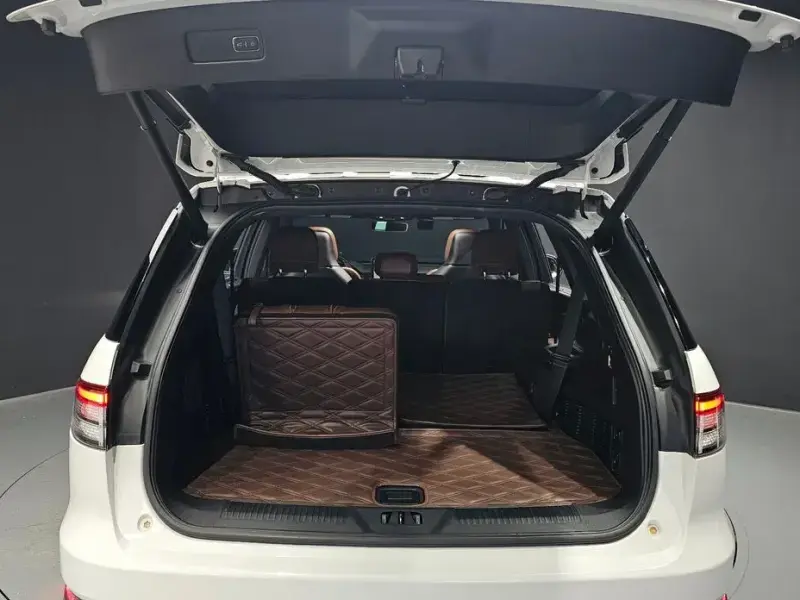 2021 Lincoln Aviator с пробегом 69 124 км