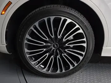 2021 Lincoln Aviator с пробегом 42 697 км