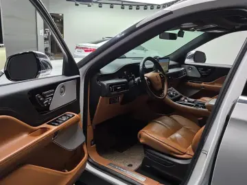 2021 Lincoln Aviator с пробегом 42 697 км