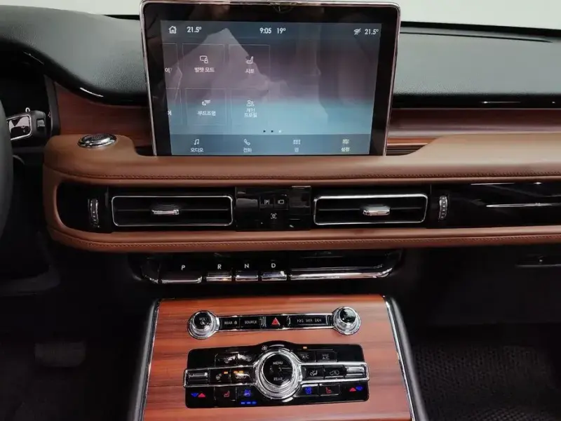 2023 Lincoln Aviator с пробегом 37 878 км