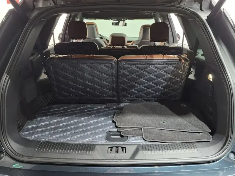 2023 Lincoln Aviator с пробегом 37 878 км