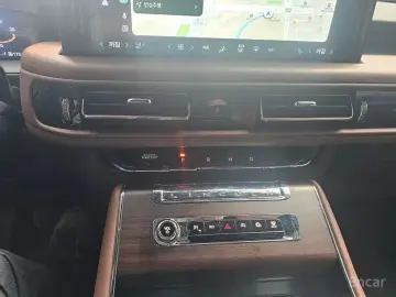 2025 Lincoln Aviator с пробегом 16 500 км