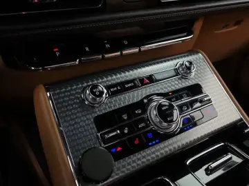 2021 Lincoln Aviator с пробегом 101 646 км