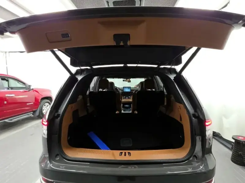 2021 Lincoln Aviator с пробегом 101 646 км