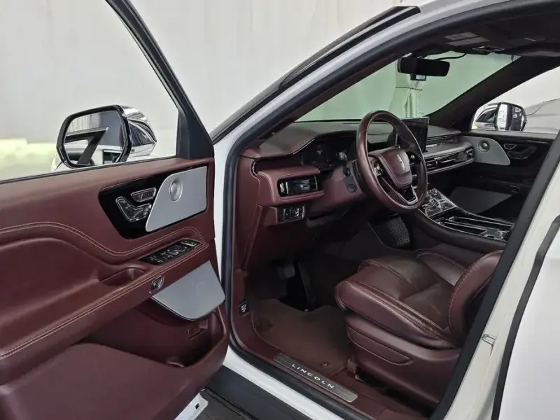 2022 Lincoln Aviator с пробегом 50 804 км