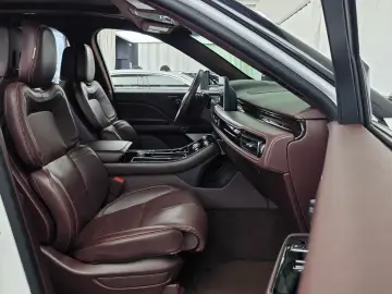 2022 Lincoln Aviator с пробегом 50 804 км