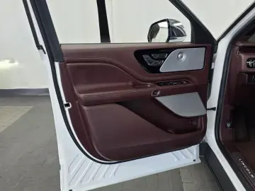 2022 Lincoln Aviator с пробегом 50 804 км