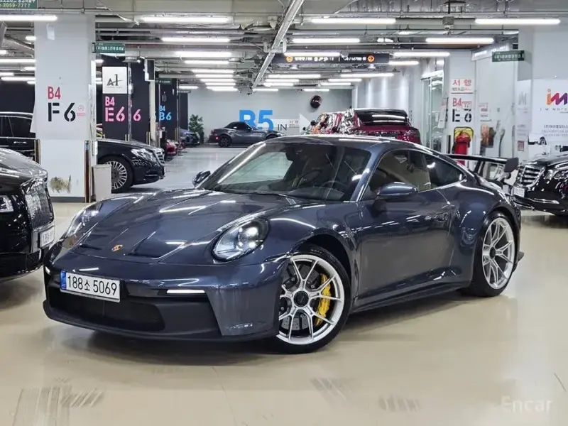 2022 Porsche 911 GT3 с пробегом 12 400 км