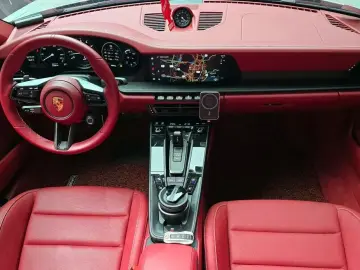 2023 Porsche 911 с пробегом 11 845 км