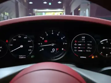 2023 Porsche 911 с пробегом 11 845 км