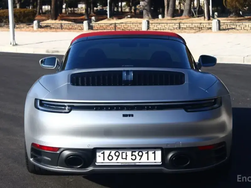 2024 Porsche 911 с пробегом 2 800 км