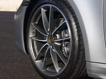 2024 Porsche 911 с пробегом 2 800 км
