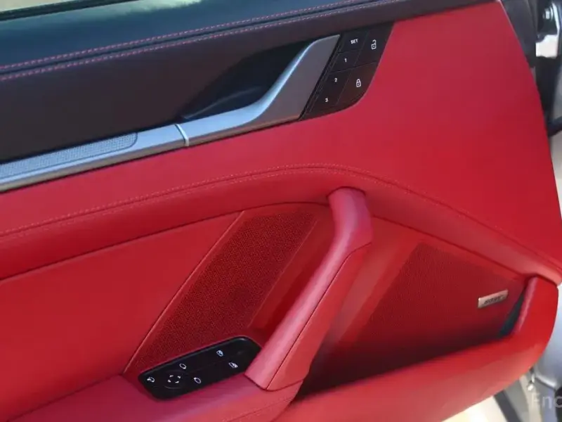 2024 Porsche 911 с пробегом 2 800 км