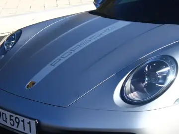 2024 Porsche 911 с пробегом 2 800 км