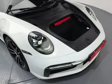 2023 Porsche 911 с пробегом 16 804 км