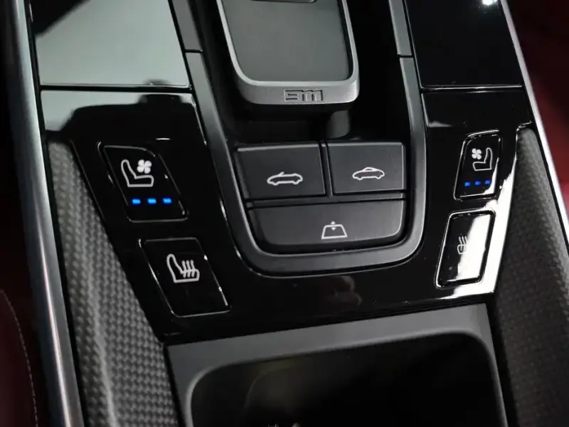 2023 Porsche 911 с пробегом 16 804 км