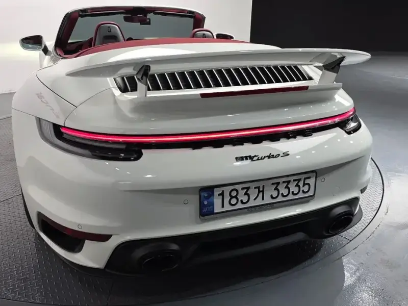 2023 Porsche 911 с пробегом 16 804 км