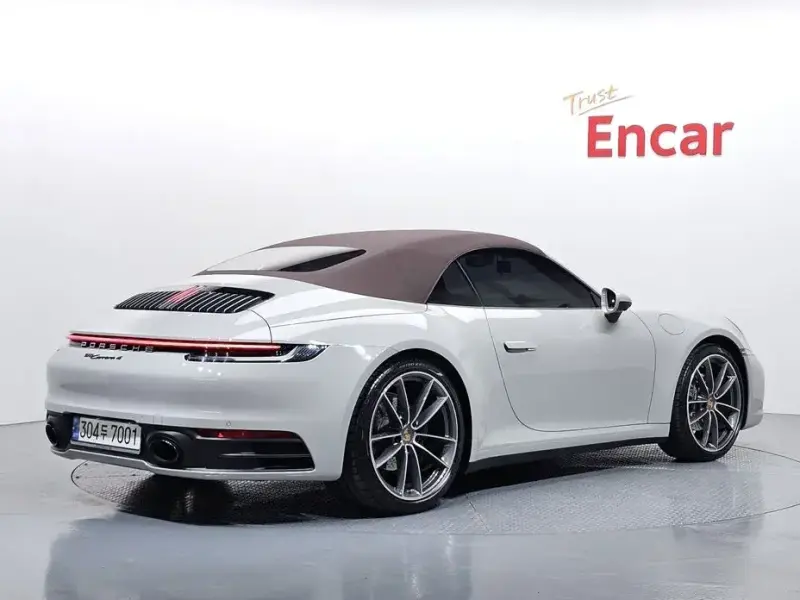 2021 Porsche 911 с пробегом 48 843 км