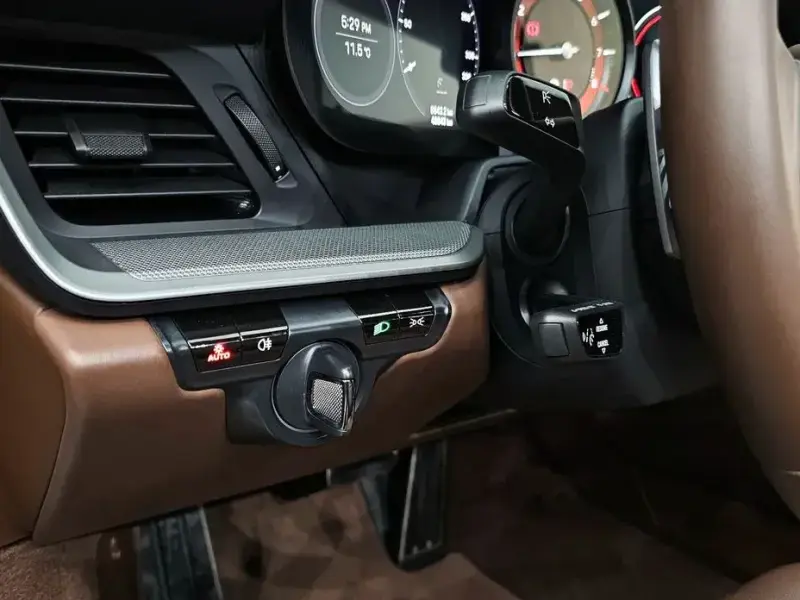 2021 Porsche 911 с пробегом 48 843 км
