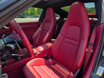 2022 Porsche 911 с пробегом 6 300 км