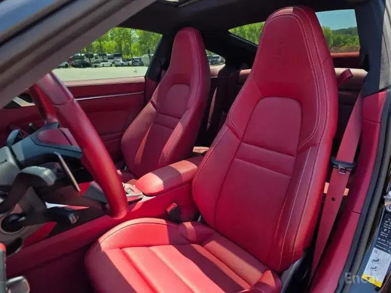 2022 Porsche 911 с пробегом 6 300 км