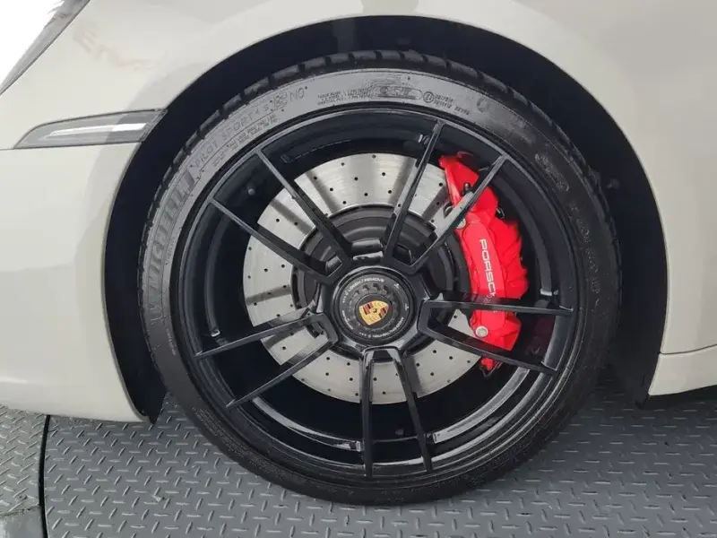 2022 Porsche 911 с пробегом 28 691 км
