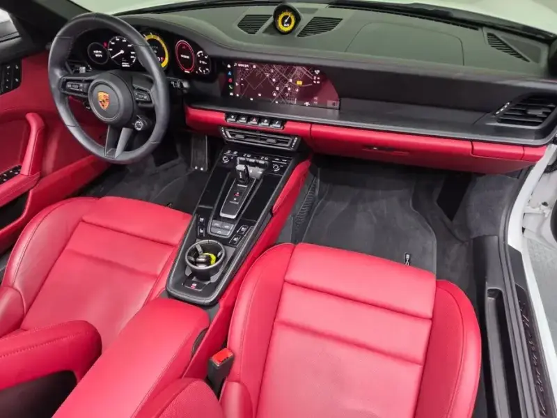 2022 Porsche 911 с пробегом 10 470 км