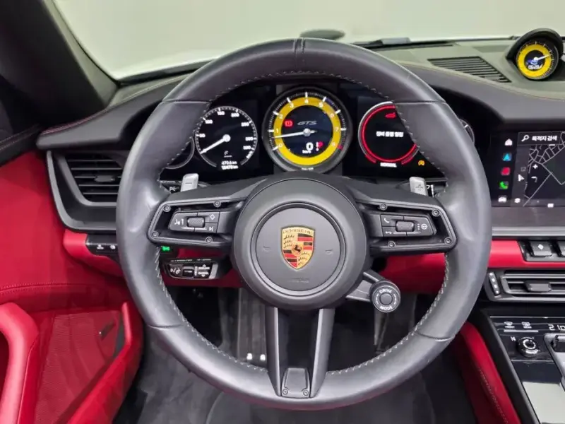 2022 Porsche 911 с пробегом 10 470 км