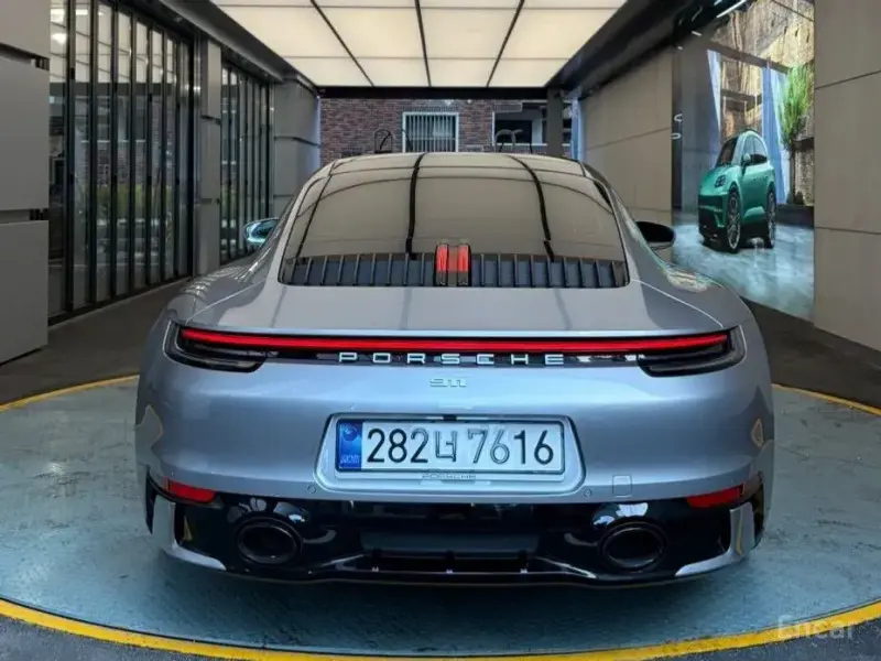 2024 Porsche 911 с пробегом 5 500 км