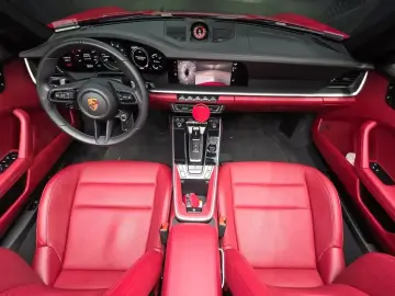 2022 Porsche 911 с пробегом 23 061 км