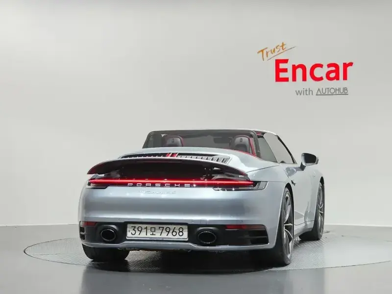 2020 Porsche 911 с пробегом 27 841 км