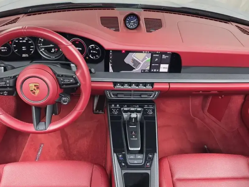 2020 Porsche 911 с пробегом 27 841 км