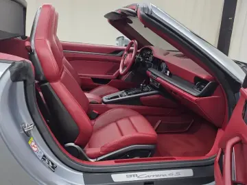 2020 Porsche 911 с пробегом 27 841 км