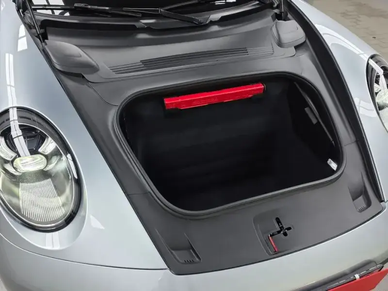 2020 Porsche 911 с пробегом 27 841 км