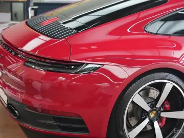 2020 Porsche 911 с пробегом 28 000 км