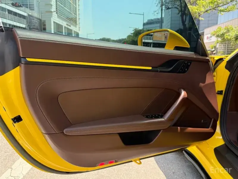 2023 Porsche 911 с пробегом 19 560 км