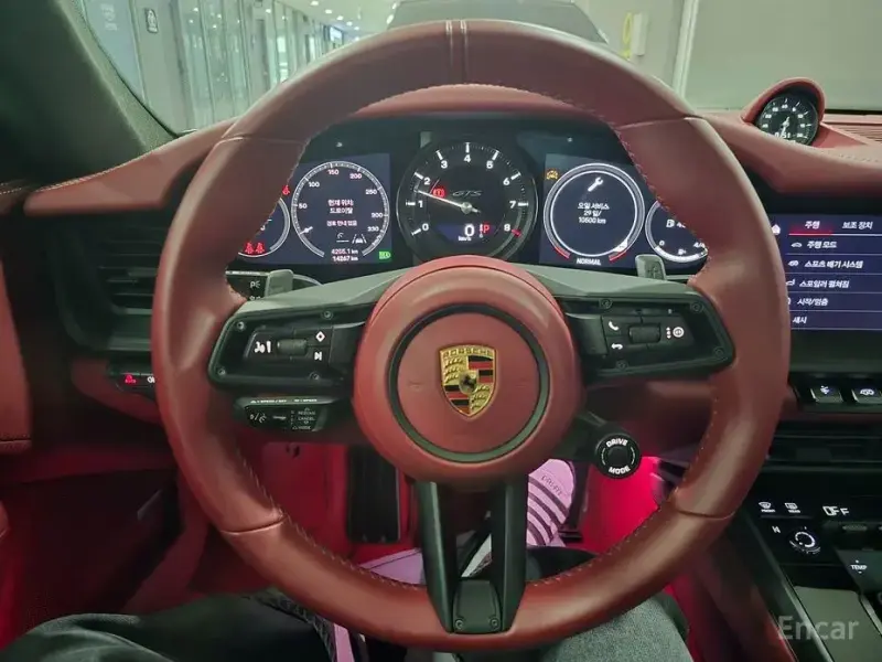 2023 Porsche 911 с пробегом 14 267 км