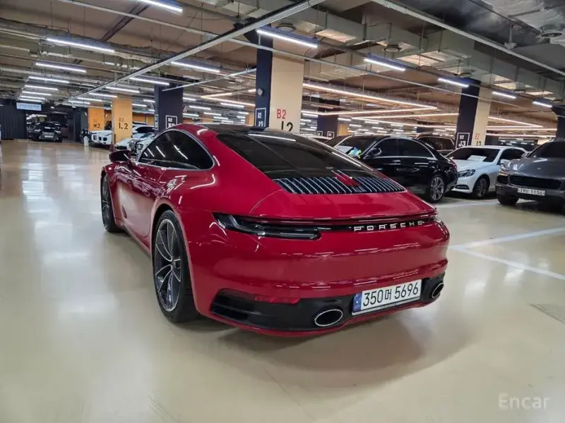 2021 Porsche 911 с пробегом 28 900 км
