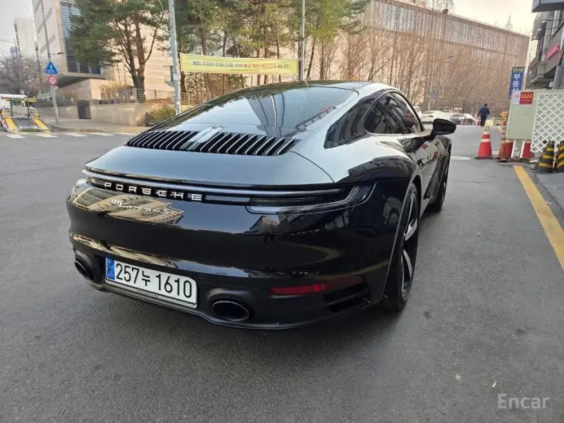 2021 Porsche 911 с пробегом 54 500 км