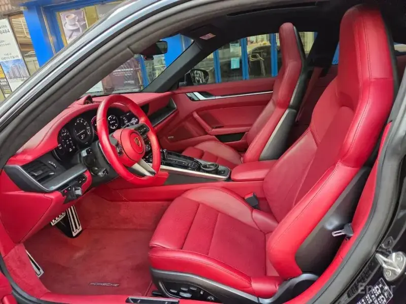 2021 Porsche 911 с пробегом 54 500 км