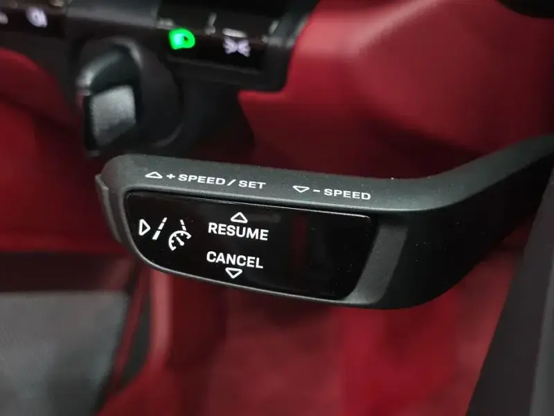 2021 Porsche 911 с пробегом 16 474 км