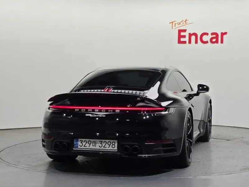 2020 Porsche 911 с пробегом 25 750 км