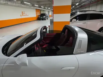 2023 Porsche 911 с пробегом 16 789 км