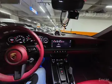 2023 Porsche 911 с пробегом 16 789 км