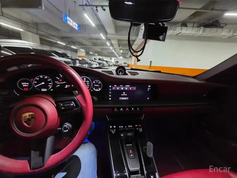 2023 Porsche 911 с пробегом 16 789 км