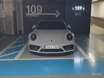 2023 Porsche 911 с пробегом 5 300 км