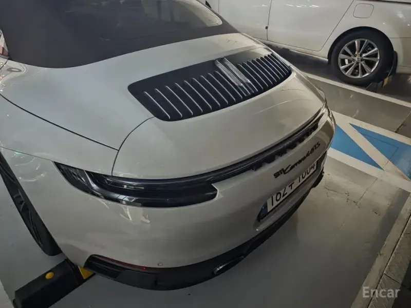 2023 Porsche 911 с пробегом 5 300 км