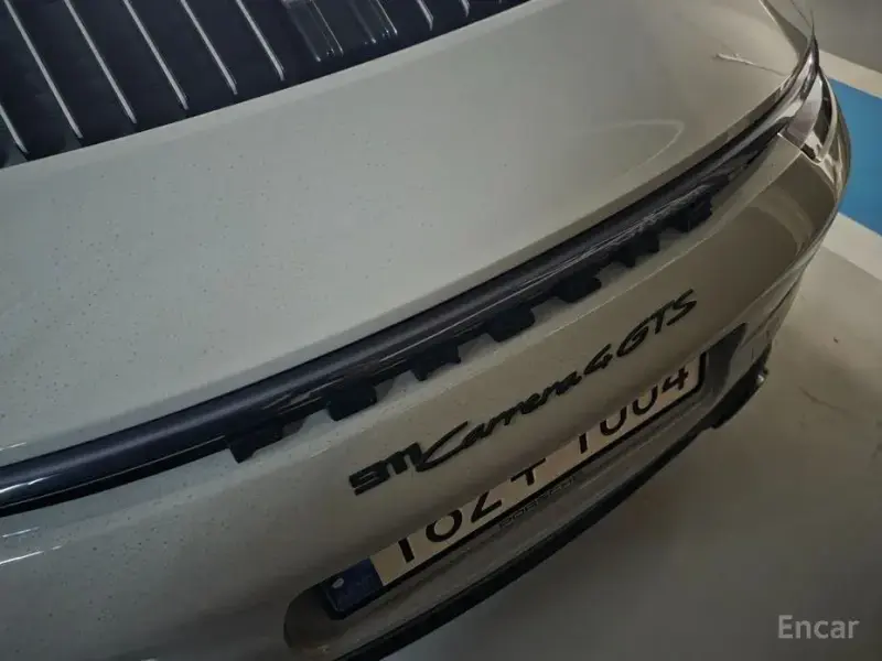 2023 Porsche 911 с пробегом 5 300 км