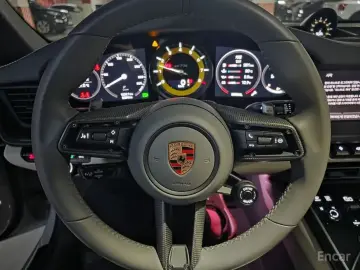 2023 Porsche 911 с пробегом 5 300 км