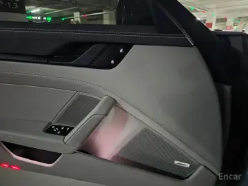 2023 Porsche 911 с пробегом 5 300 км